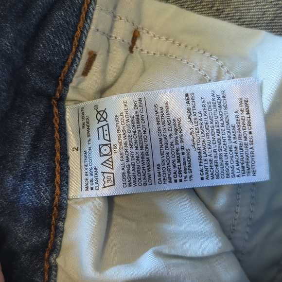 BNWOT Old Navy Shorts - Picture 3 of 9